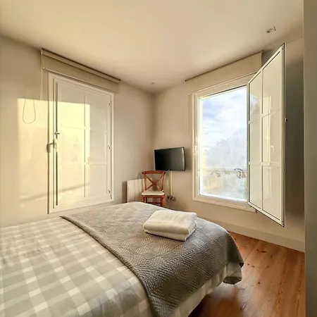 Holiday home Beautiful Home: Sea View Retreat In Poo De Llanes
