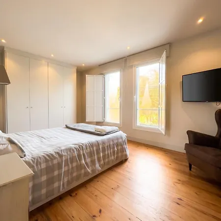 Beautiful In With Sea View Ferienhaus Poo De Llanes